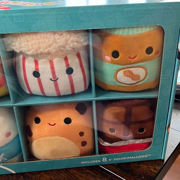 SQUISHMALLOWS 8 pack gift set Includes eight 5” SQUISHMALLOWS Stocking stuffers! - Picture 3 of 10